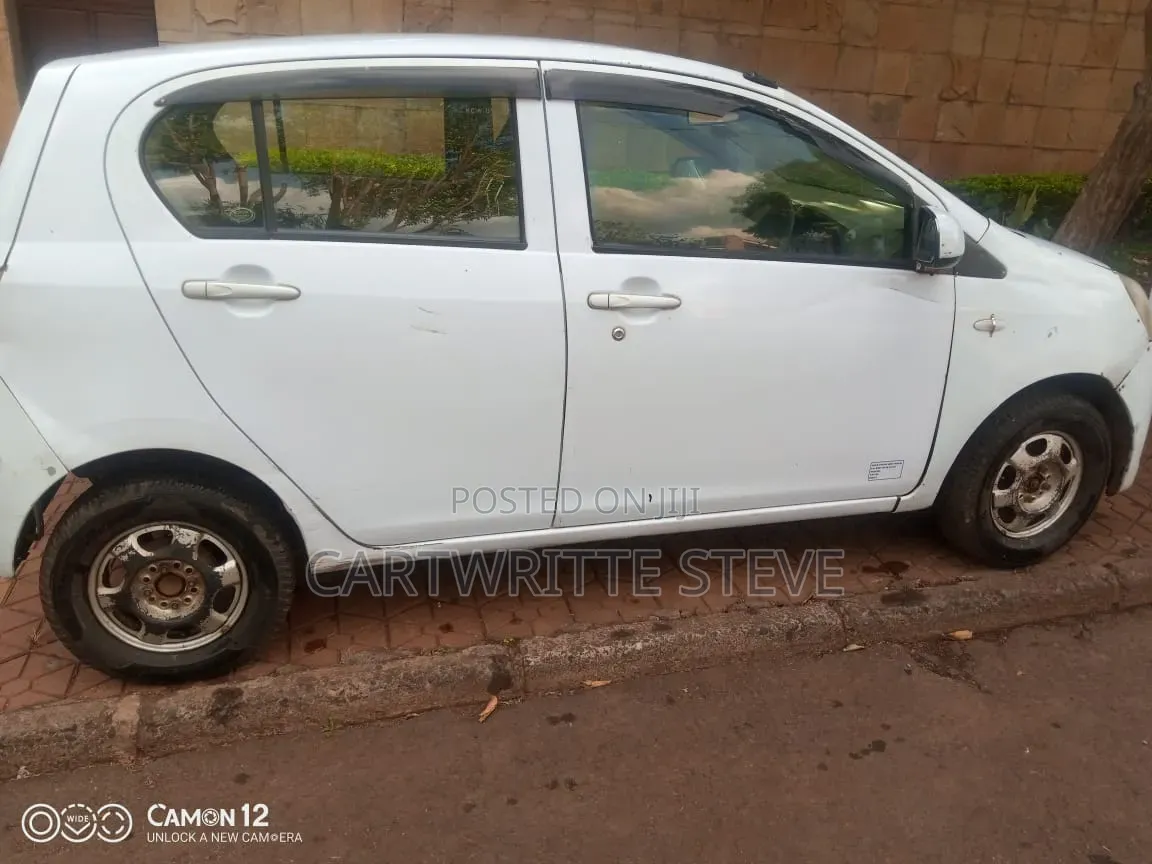 Toyota Pixis 2012 Blue