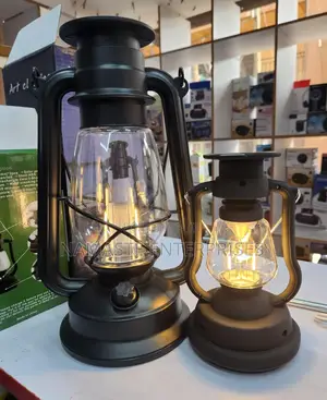 Solar Rechargeable Vintage LED Lantern - Retro Hurricane Camping Lamp