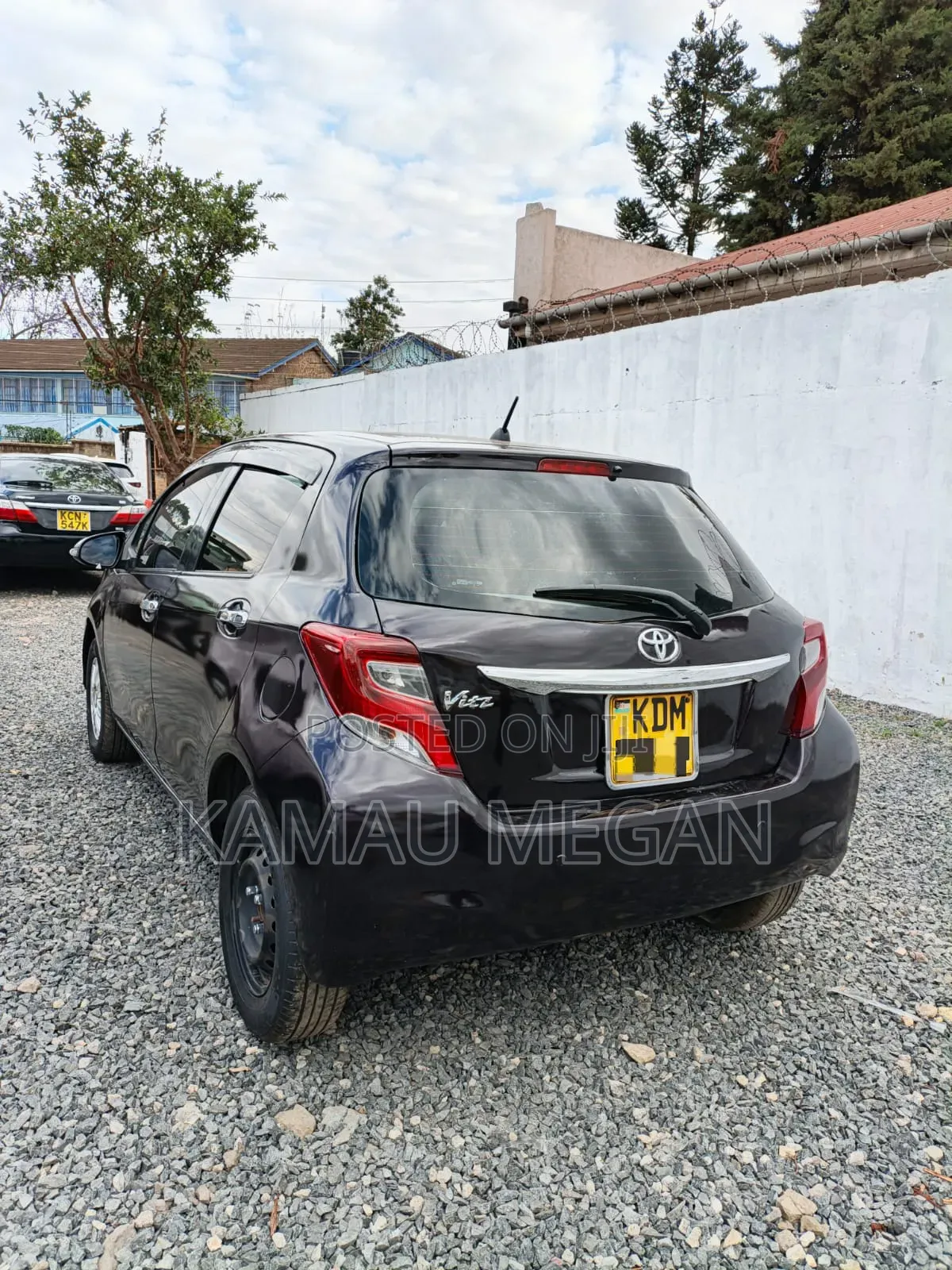 Toyota Vitz 2016 Brown