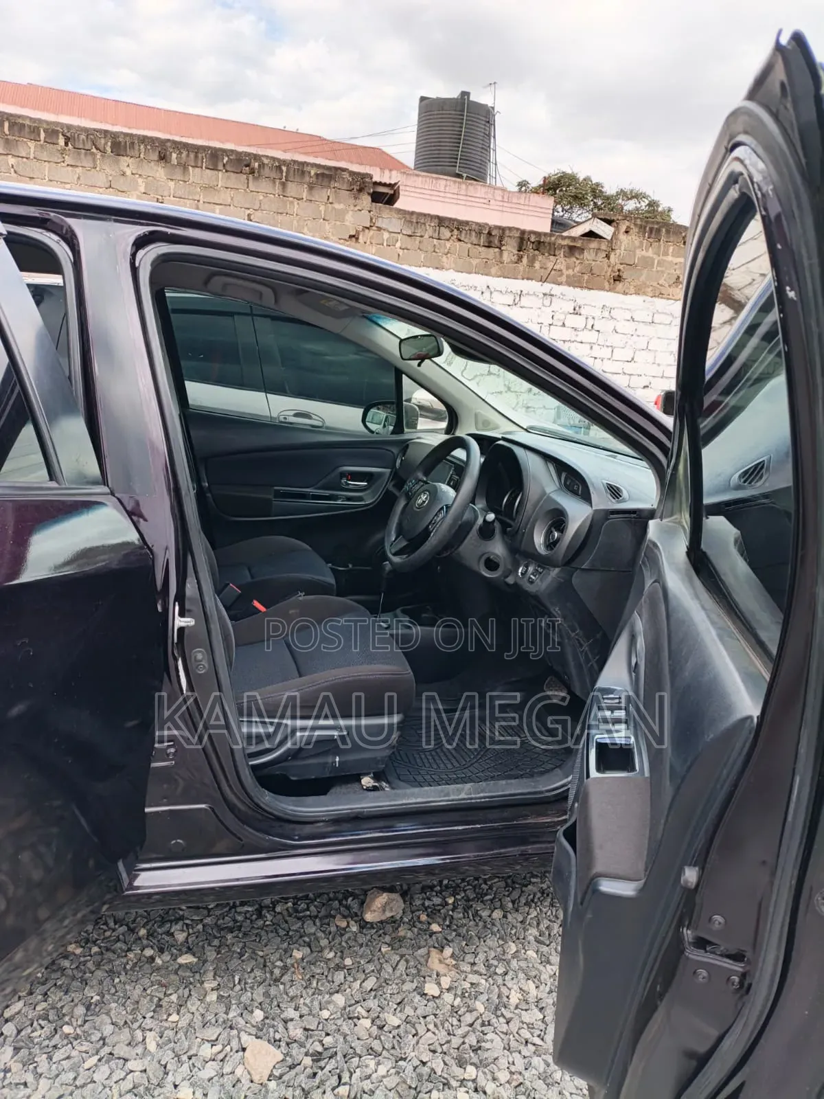 Toyota Vitz 2016 Brown