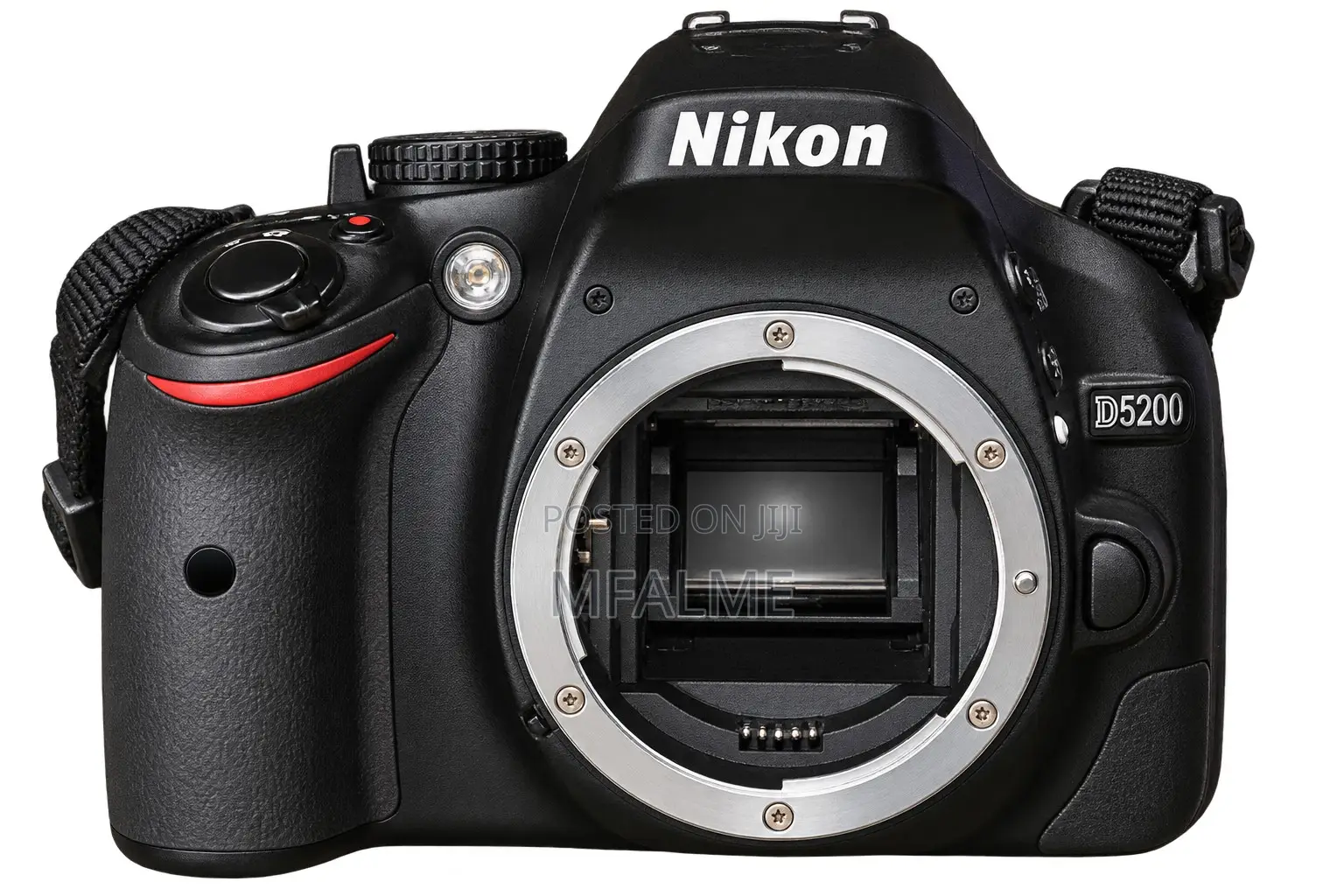 Nikon D5200nikon D5200 + 18-55mm Kit Lens + Speedlight