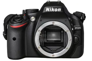 Nikon D5200nikon D5200 + 18-55mm Kit Lens + Speedlight