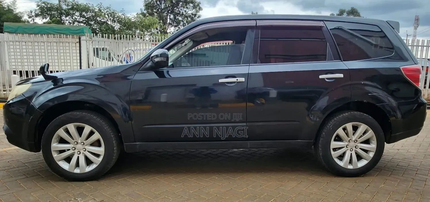 Subaru Forester 2011 Black