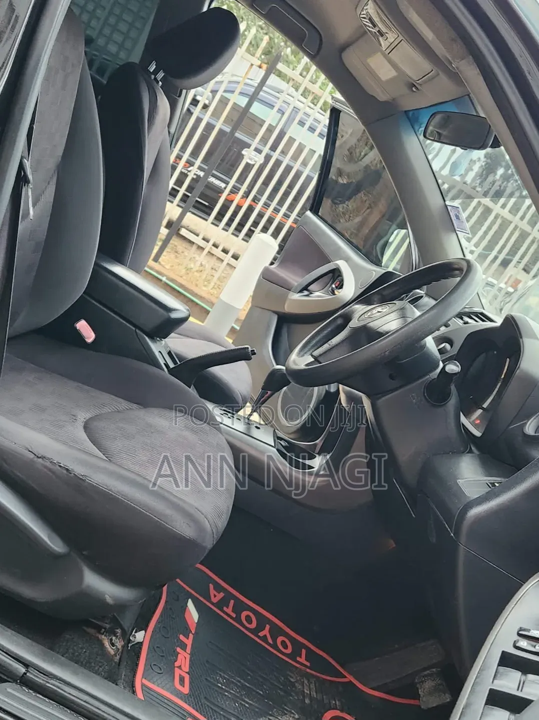Toyota RAV4 2010 Gray