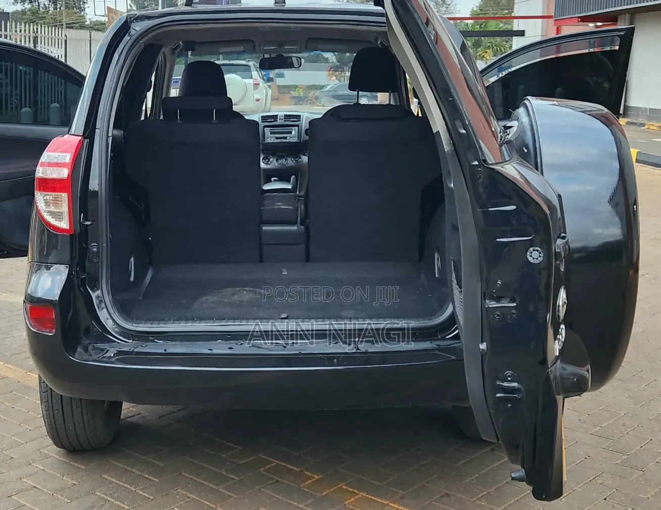 Toyota RAV4 2010 Gray
