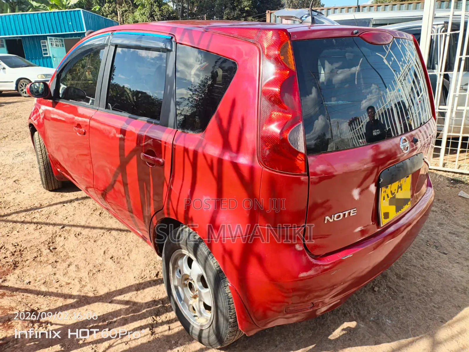 Nissan Note 2012 Red