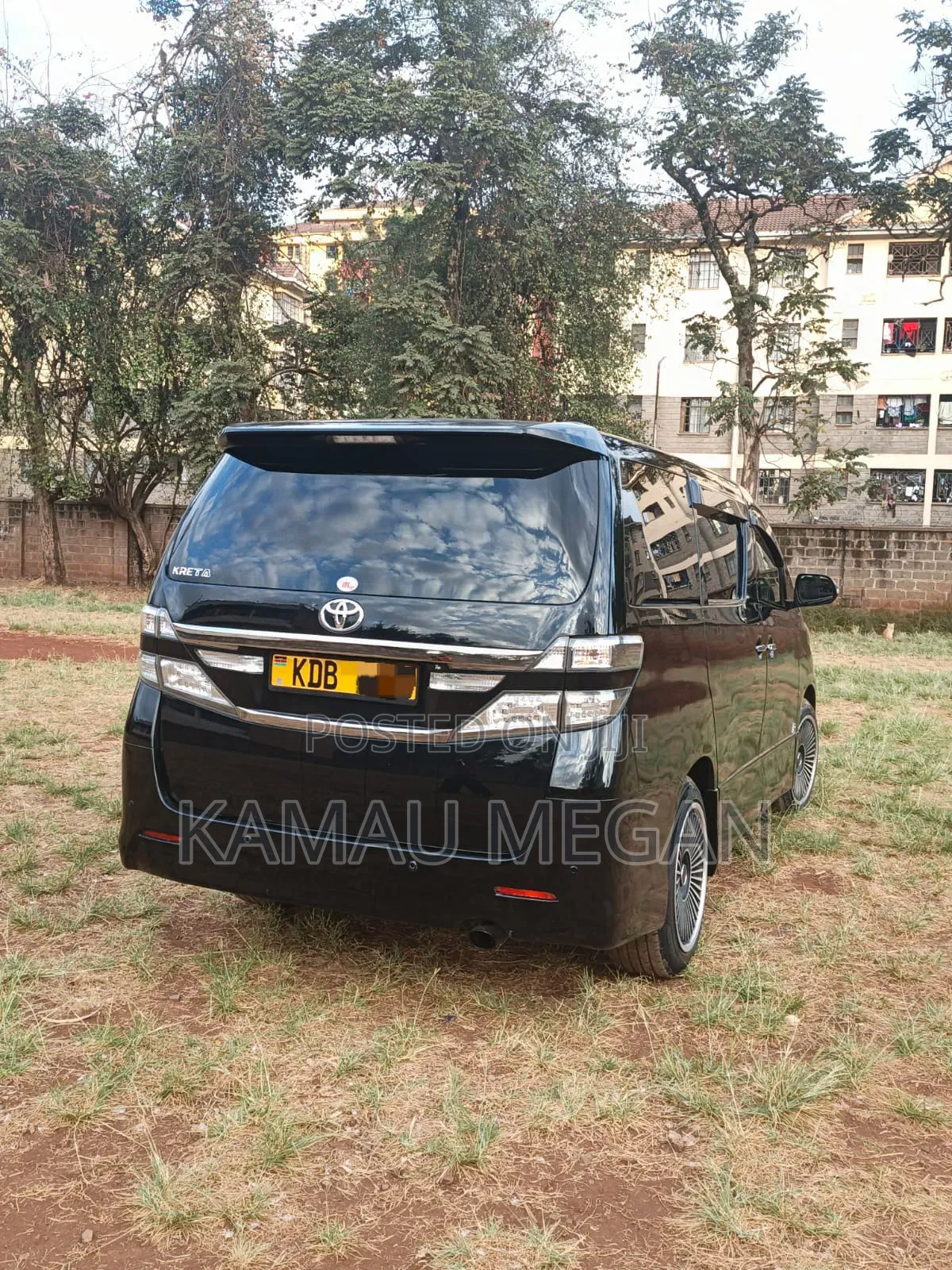 Toyota Vellfire Z Golden Eyes II 2.4 FWD 7-Seater 2014 Black