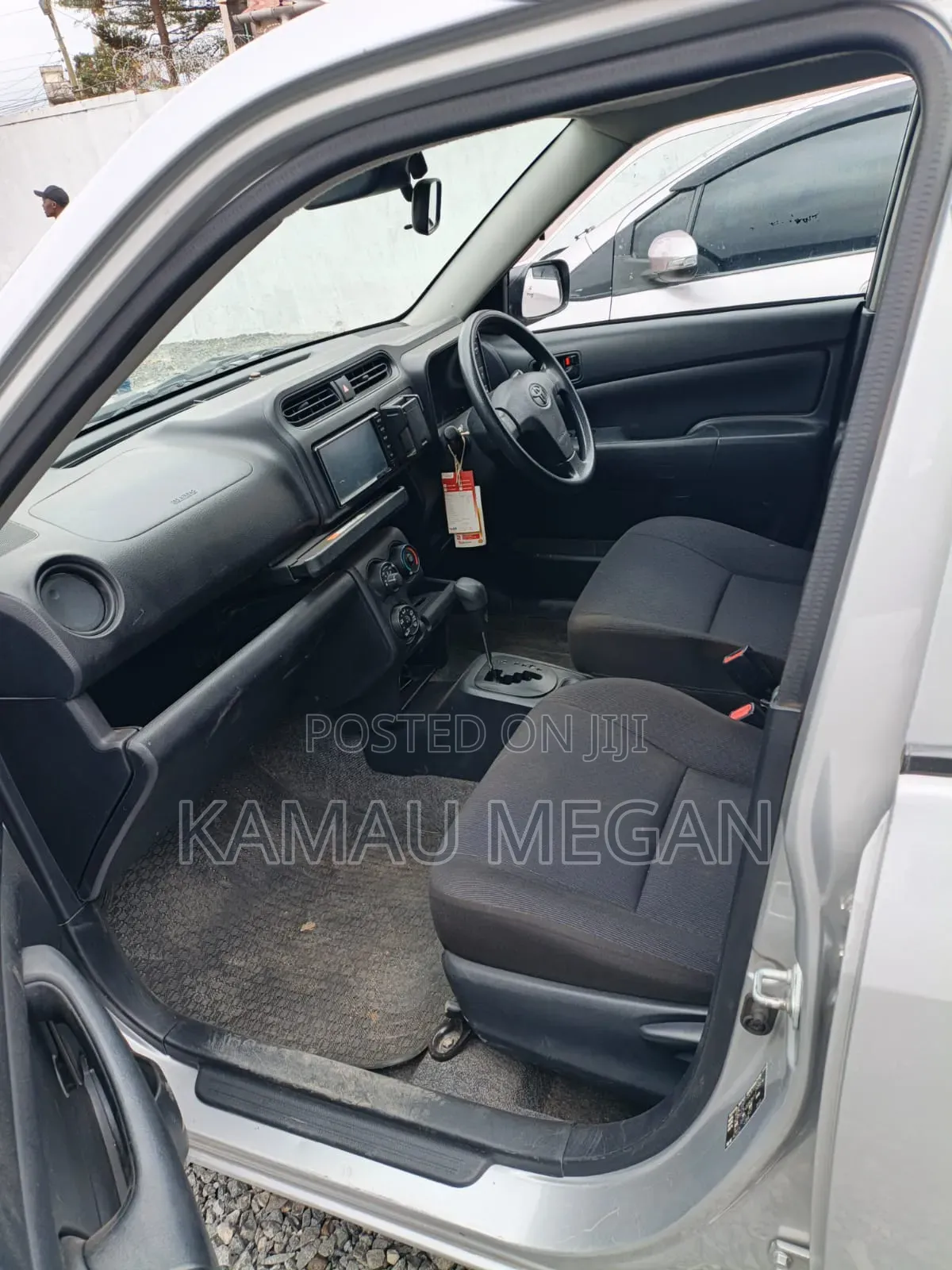 Toyota Probox 1.5 GL 2WD 2017