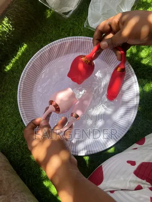 Thrusting Two in One Rosesucker