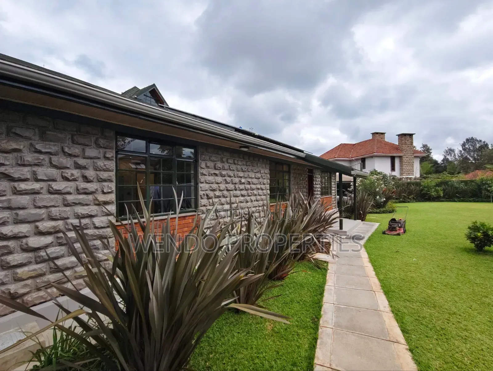 3bdrm Bungalow in Karen C for rent