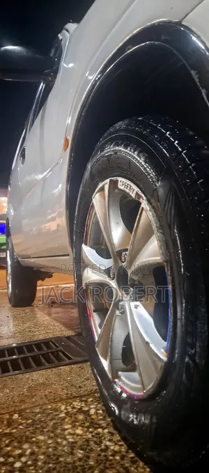 Suzuki Swift 2012 Silver
