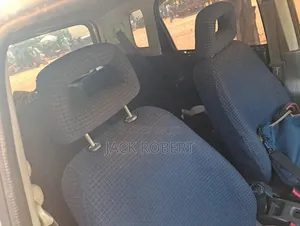 Suzuki Swift 2012 Silver