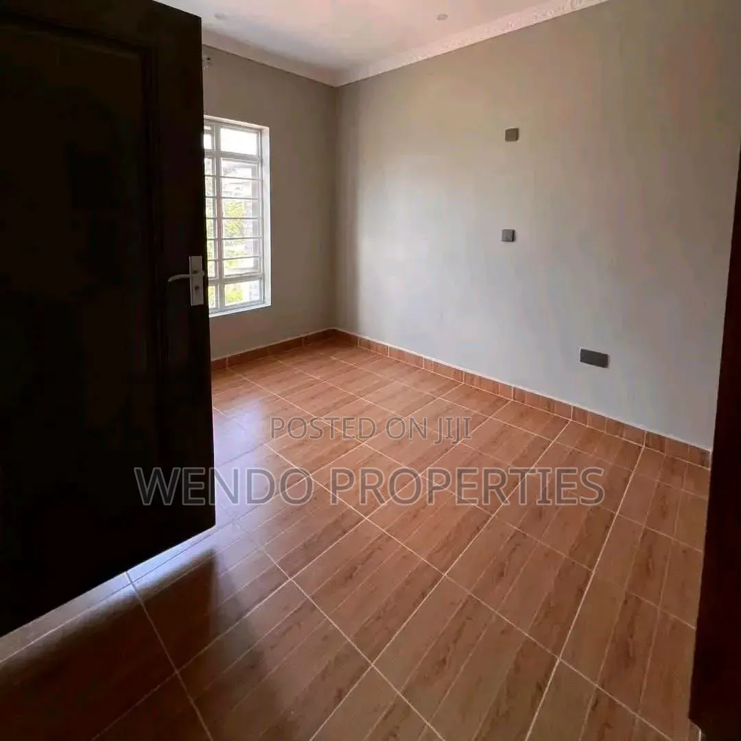 4bdrm Villa in Ol Keri for sale
