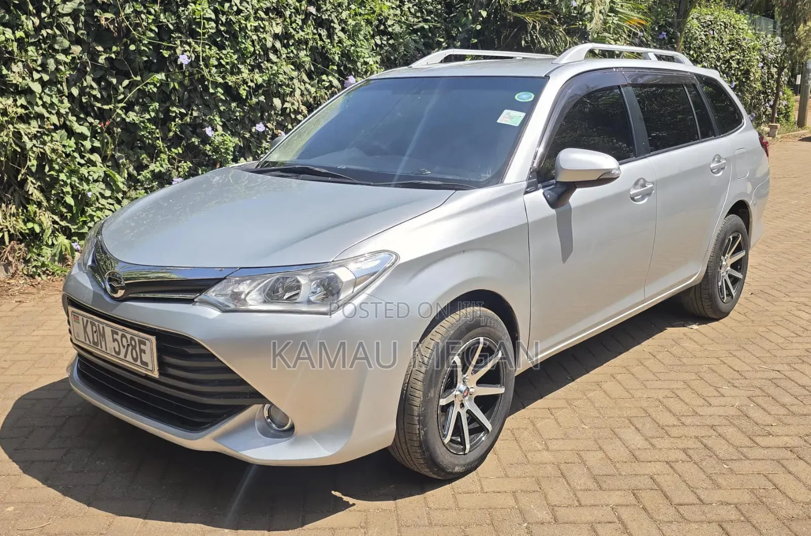 Toyota Corolla Fielder 2016 Silver