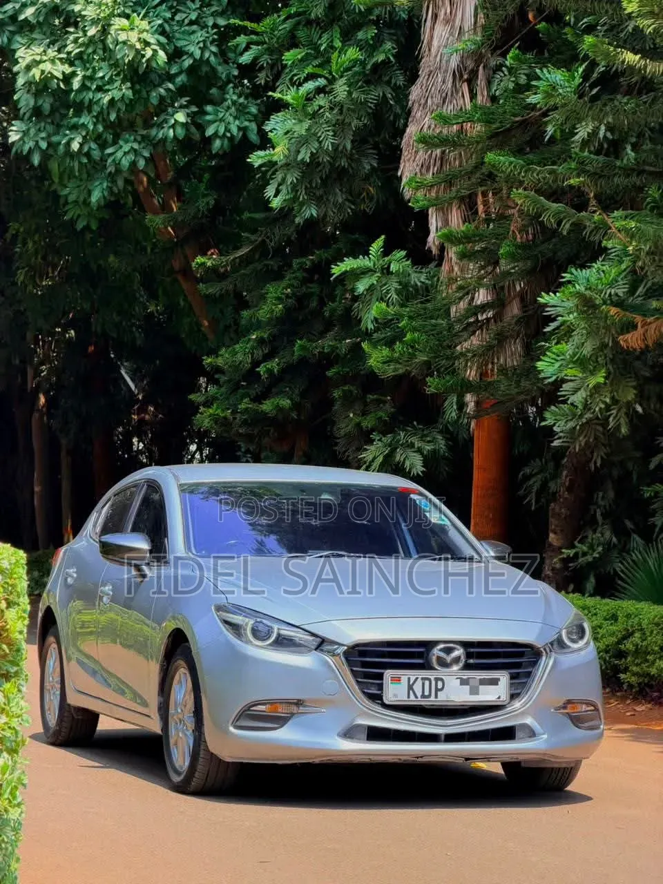 Mazda Axela 2017 Silver