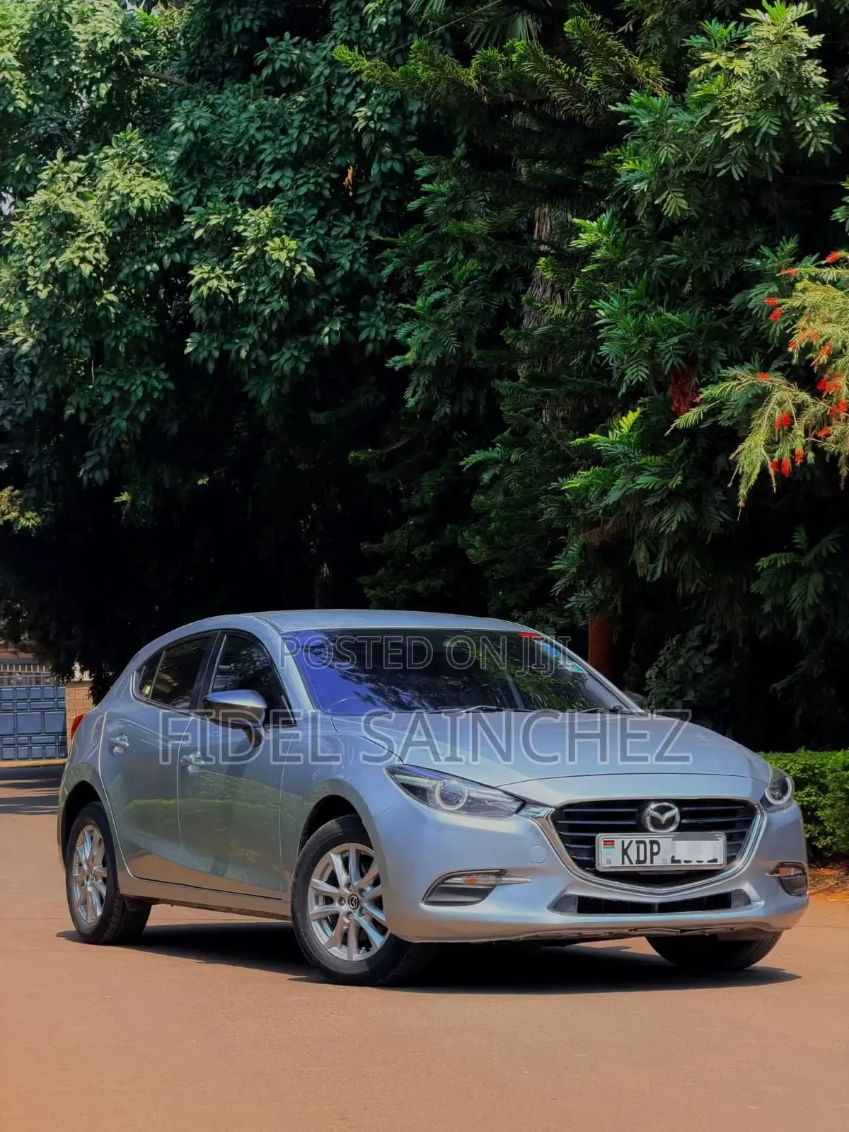 Mazda Axela 2017 Silver