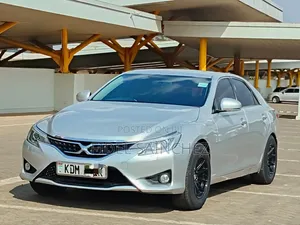 Toyota Mark X 2.5 AWD 2016 Silver