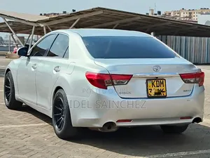 Toyota Mark X 2.5 AWD 2016 Silver
