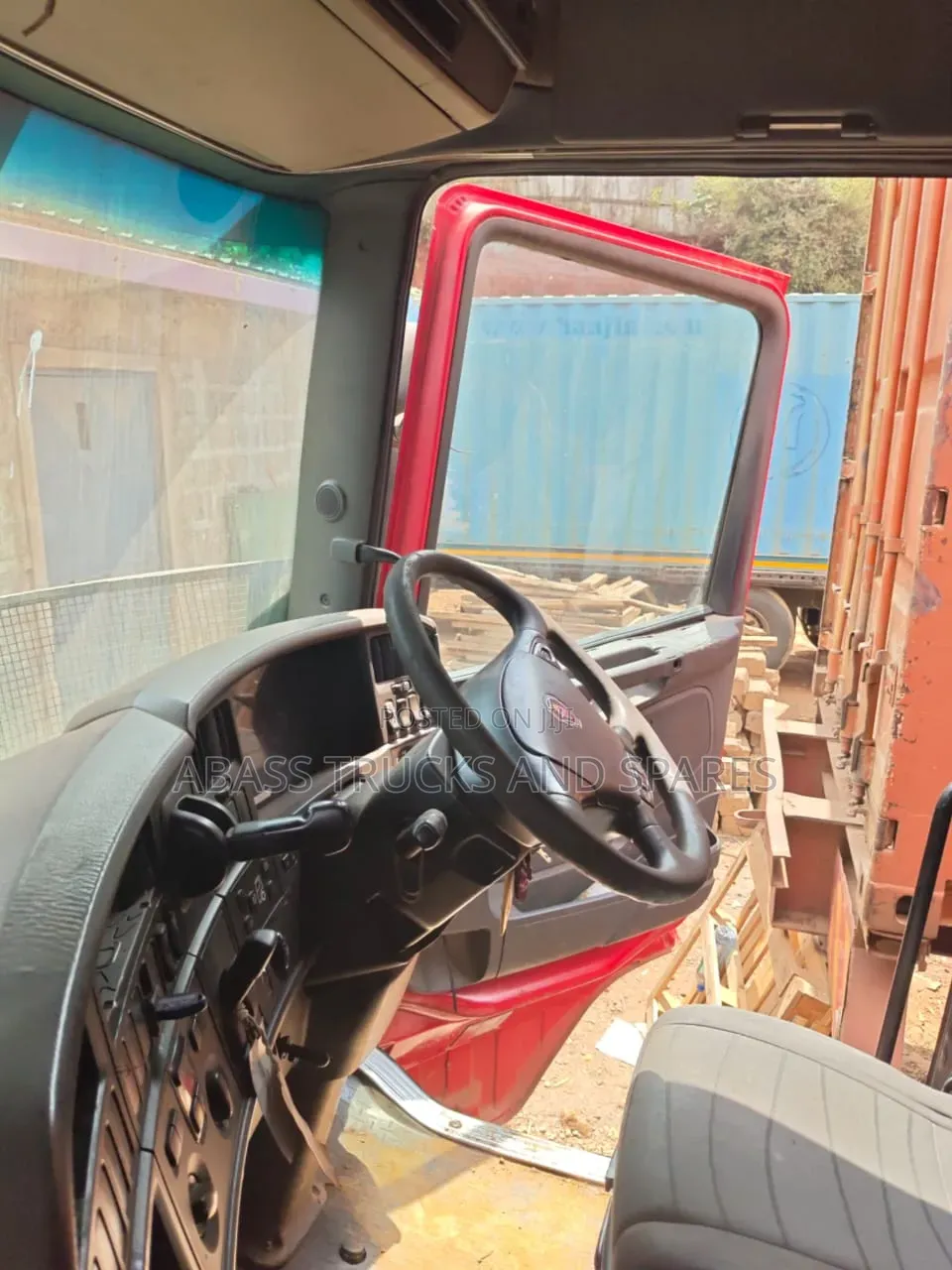 For Sell Scania P470 Safi Kichwa Only Buy and Work PRICE 4m Nairobi