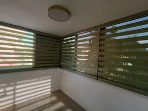 A Neat Solution for Bright Spaces With Horizontal Blinds