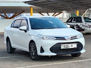 Toyota Axio 1.5 Hybrid 2WD 2018 White
