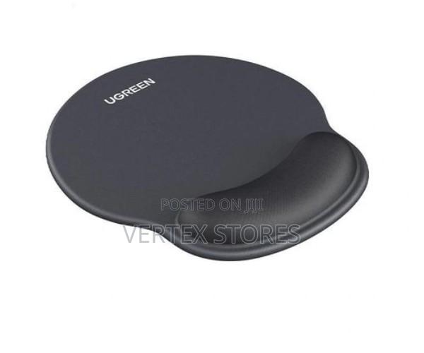 UGREEN LP668 Ergonomic Mouse Pad (With Wrist Support)