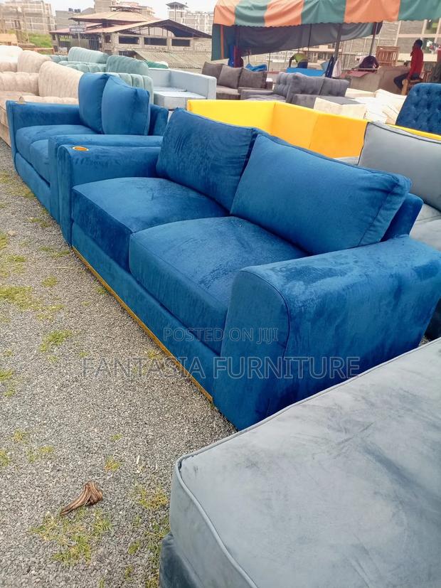 3-Seater + 2-Seater Sofa With Cup Holders