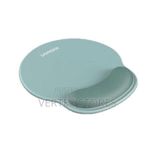 UGREEN LP668 Ergonomic Mouse Pad (With Wrist Support)-Green