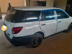 Nissan Advan 2008 White