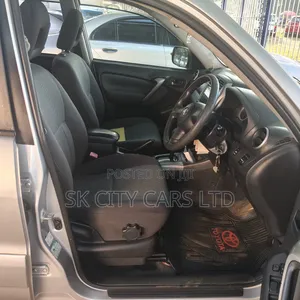 Toyota RAV4 2004 Silver