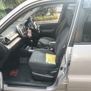 Toyota RAV4 2004 Silver