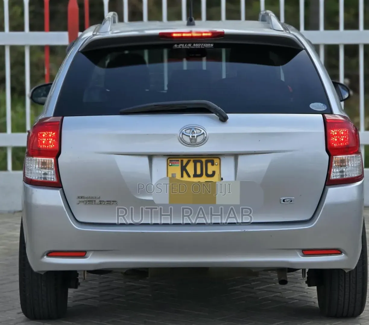 Toyota Corolla Fielder 2014 Silver