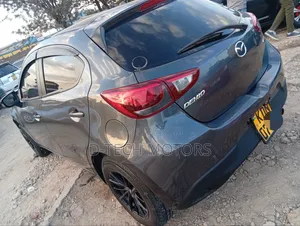 Mazda Demio 2016 Gray