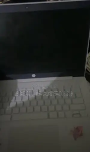 Laptop 4GB Intel SSD 32GB