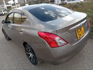 Nissan Latio 1.2 2013 Gray