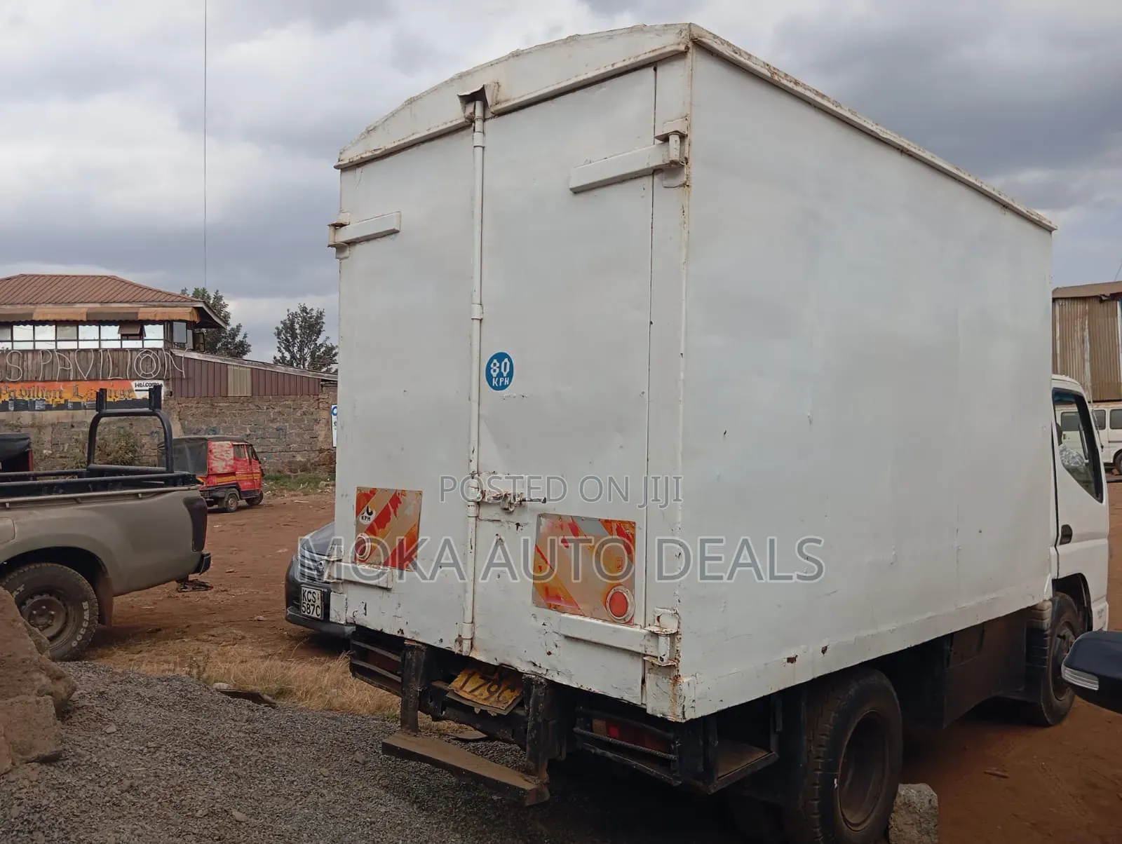 Mitsubishi Canter KBQ