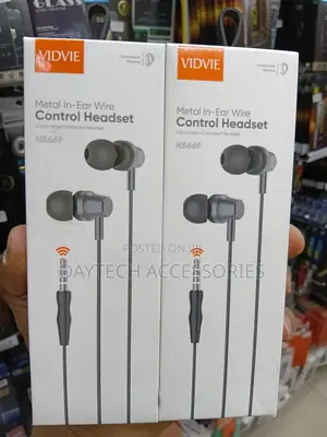 Vidvie HS669 Metal in-Ear Wired Earphones Premium Sound and Control