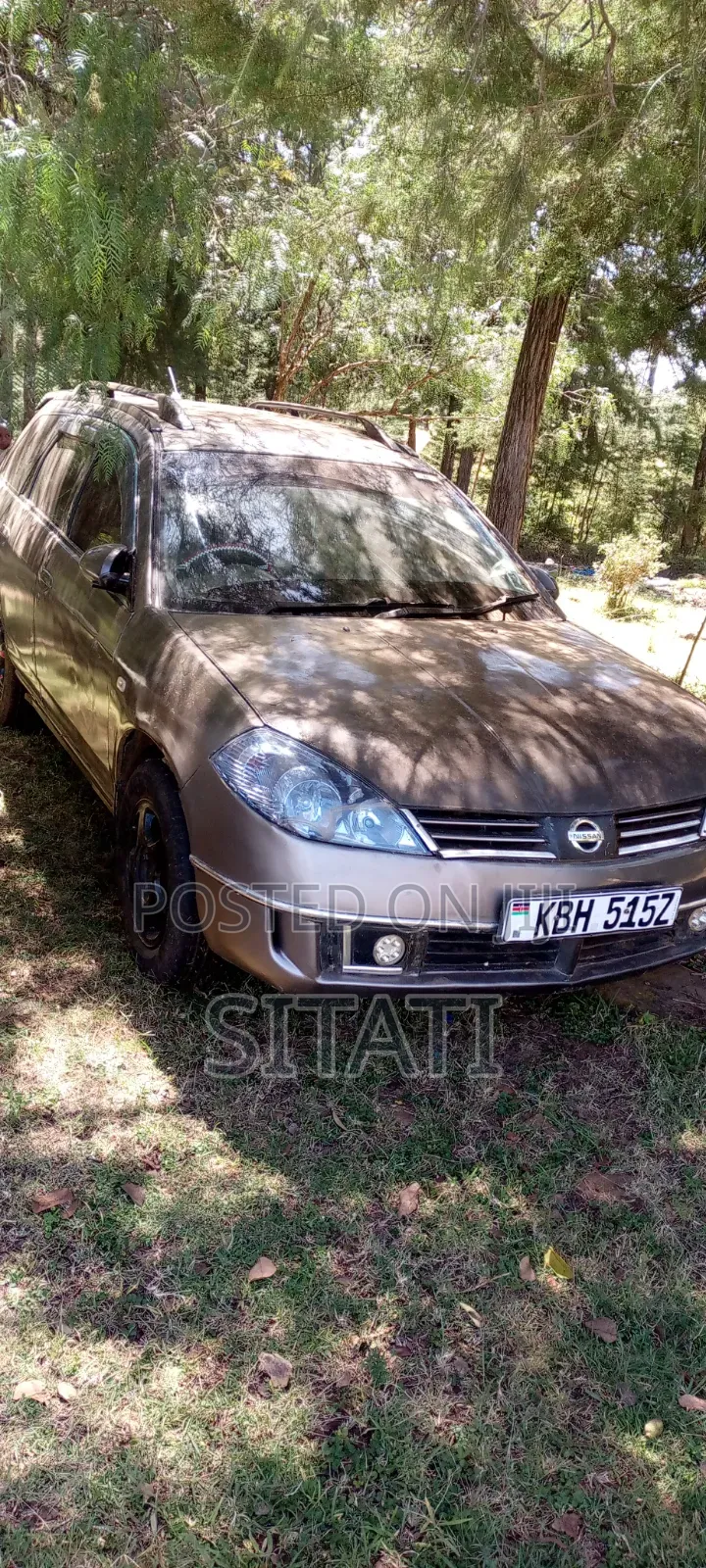 A 2002 Nissan Wingroad Y11