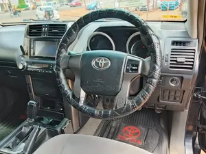 Toyota Land Cruiser Prado 2018 White