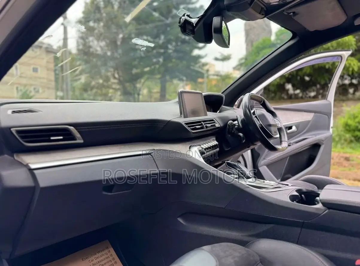 Peugeot 5008 2.0 BlueHDi 150 GT Line 2019 White