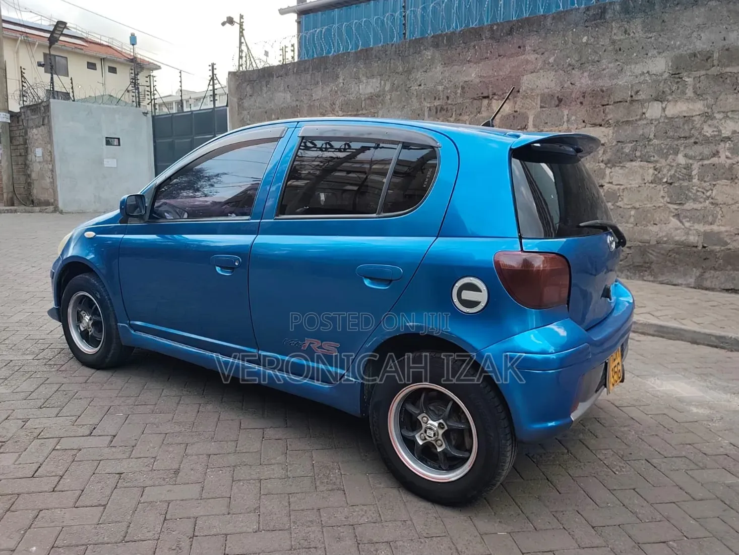 Toyota Vitz 2004 Blue