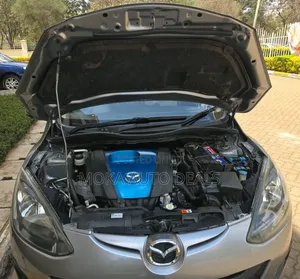 Mazda Demio 2011 Silver