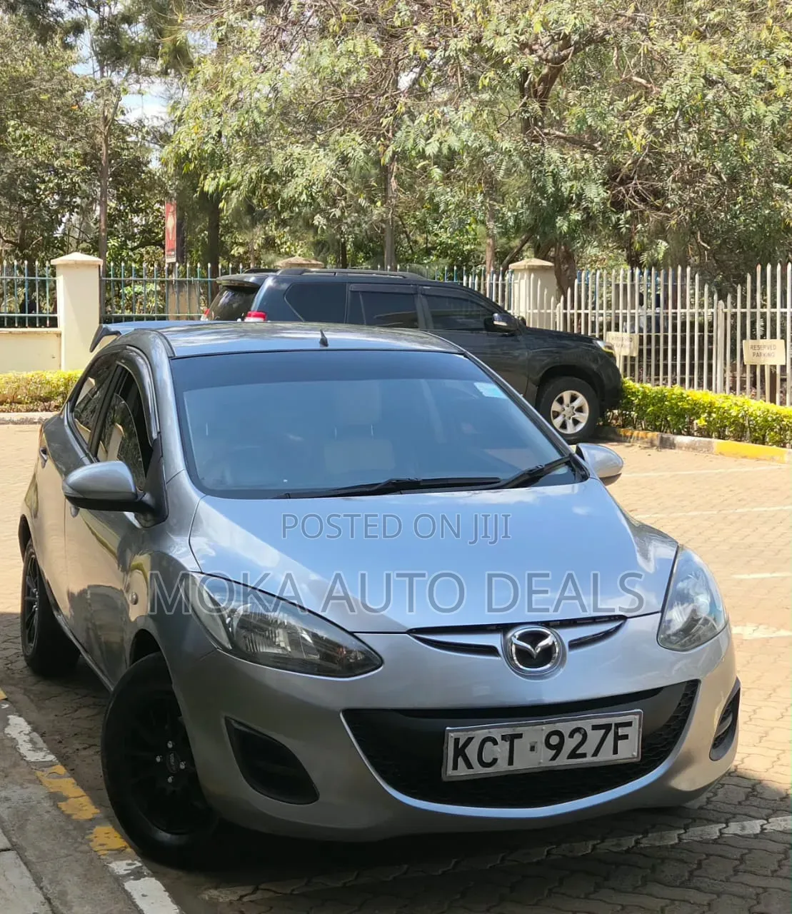 Mazda Demio 2011 Silver