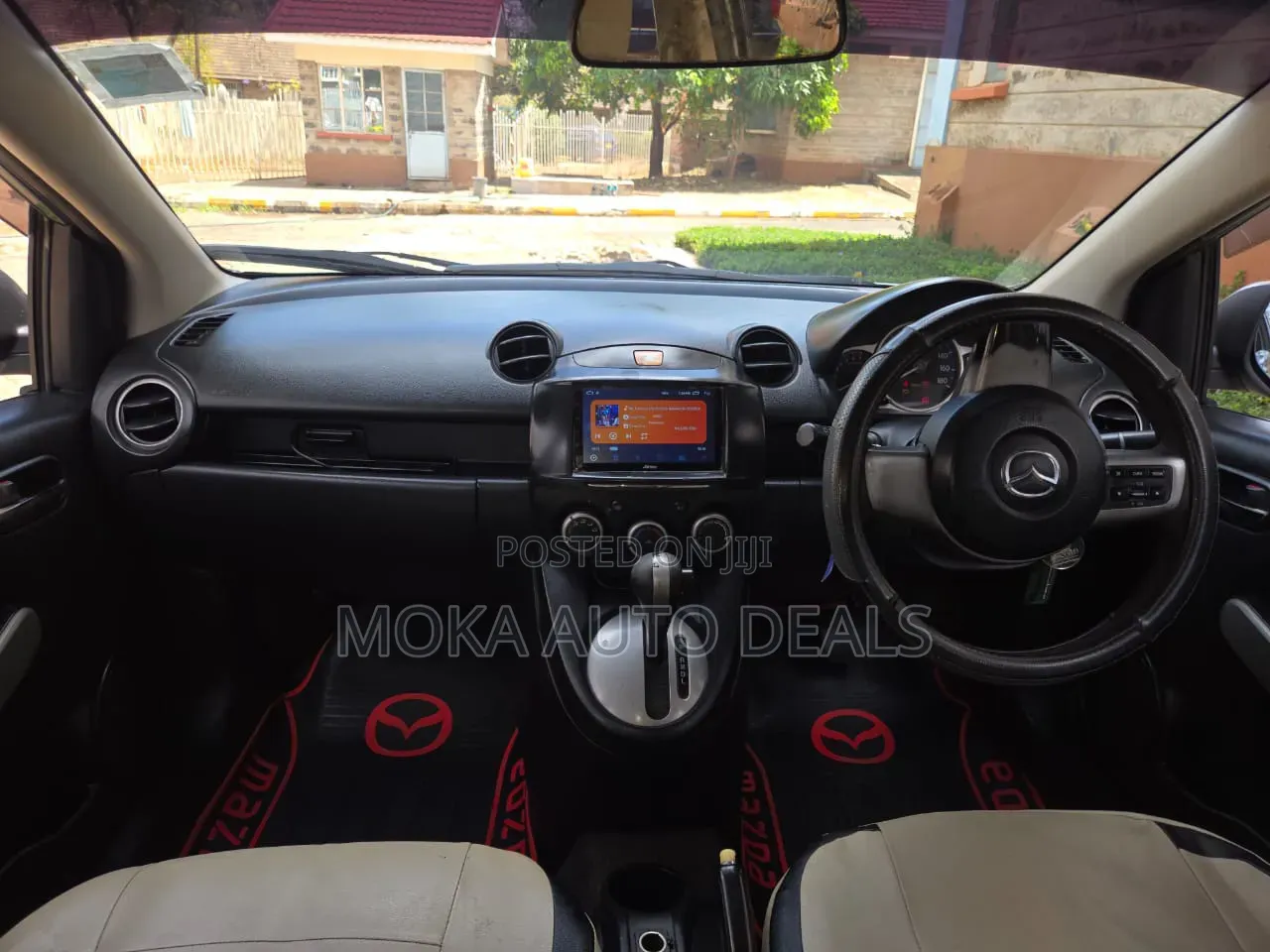 Mazda Demio 2011 Silver