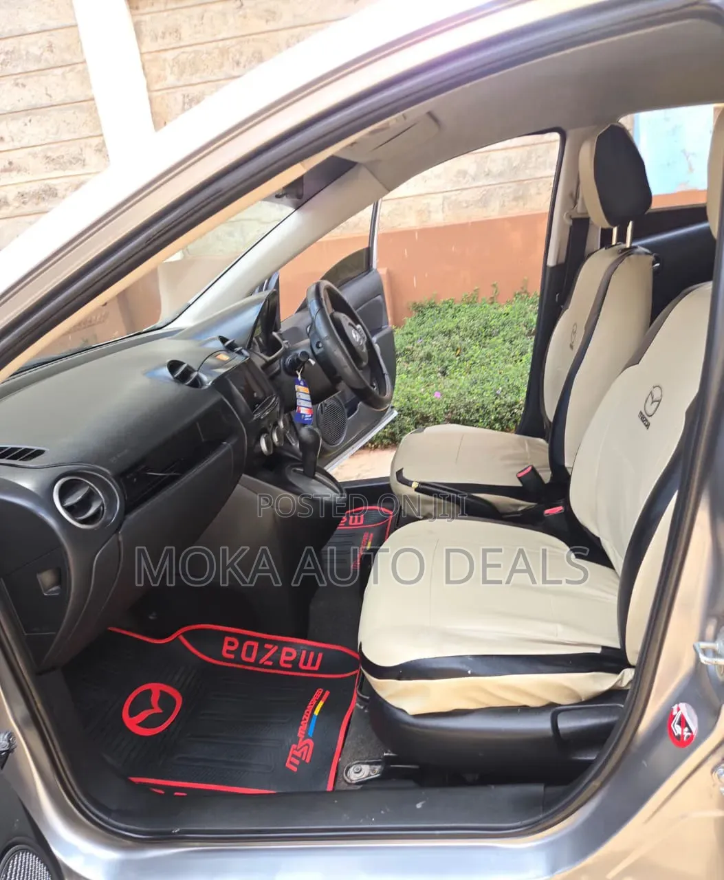 Mazda Demio 2011 Silver