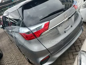 Honda Fit Shuttle 2020 Silver