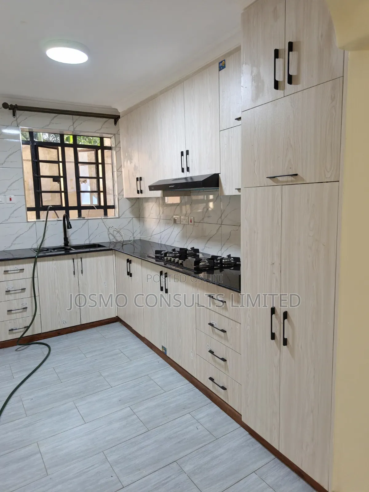 5bdrm Maisonette in Kamakis for rent