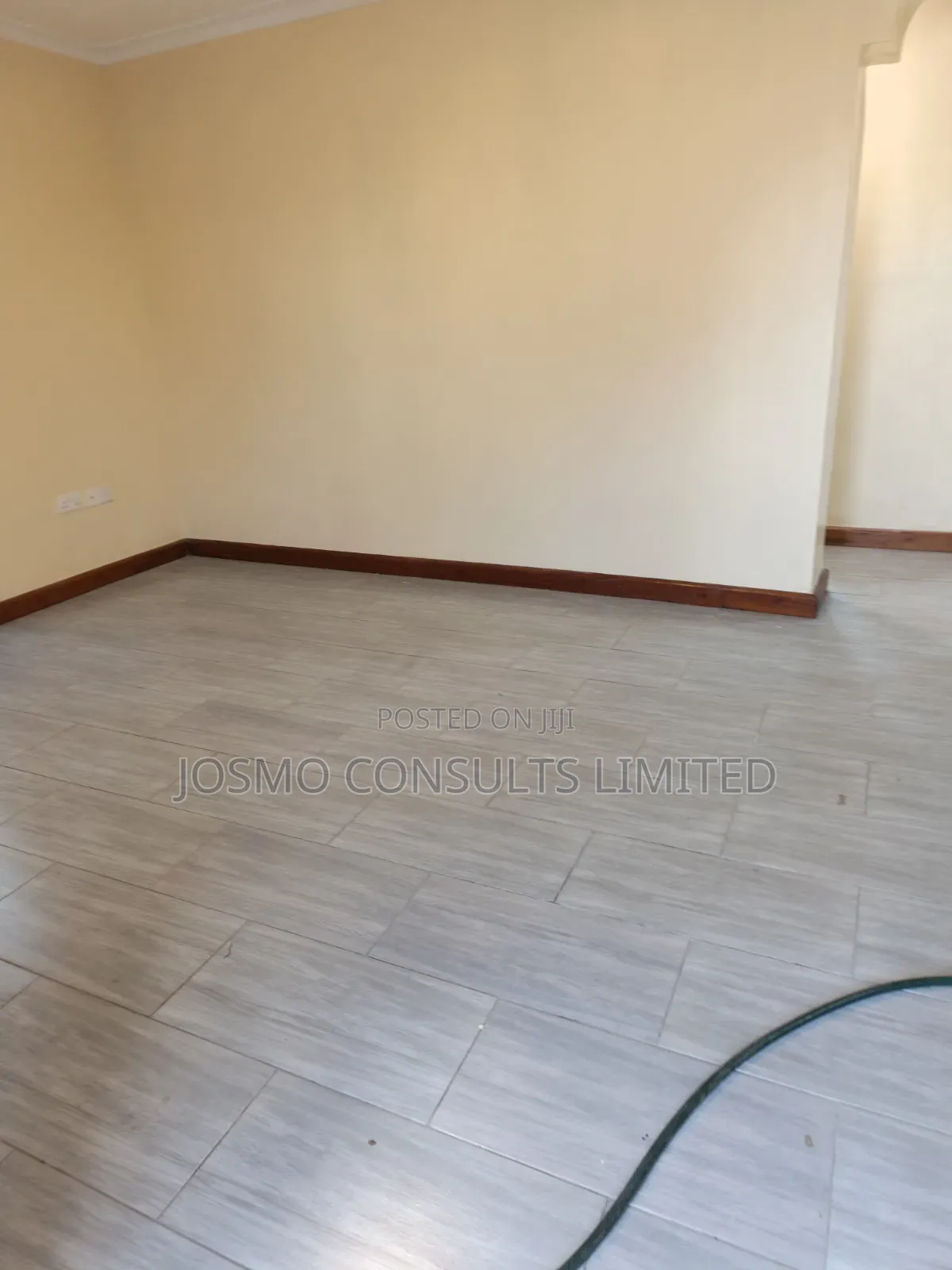 5bdrm Maisonette in Kamakis for rent