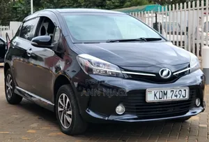 Toyota Vitz 1.3 FWD 5dr 2016 Black