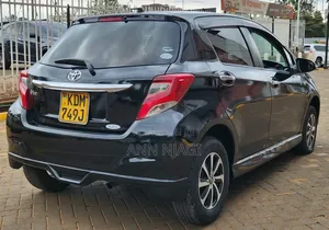 Toyota Vitz 1.3 FWD 5dr 2016 Black